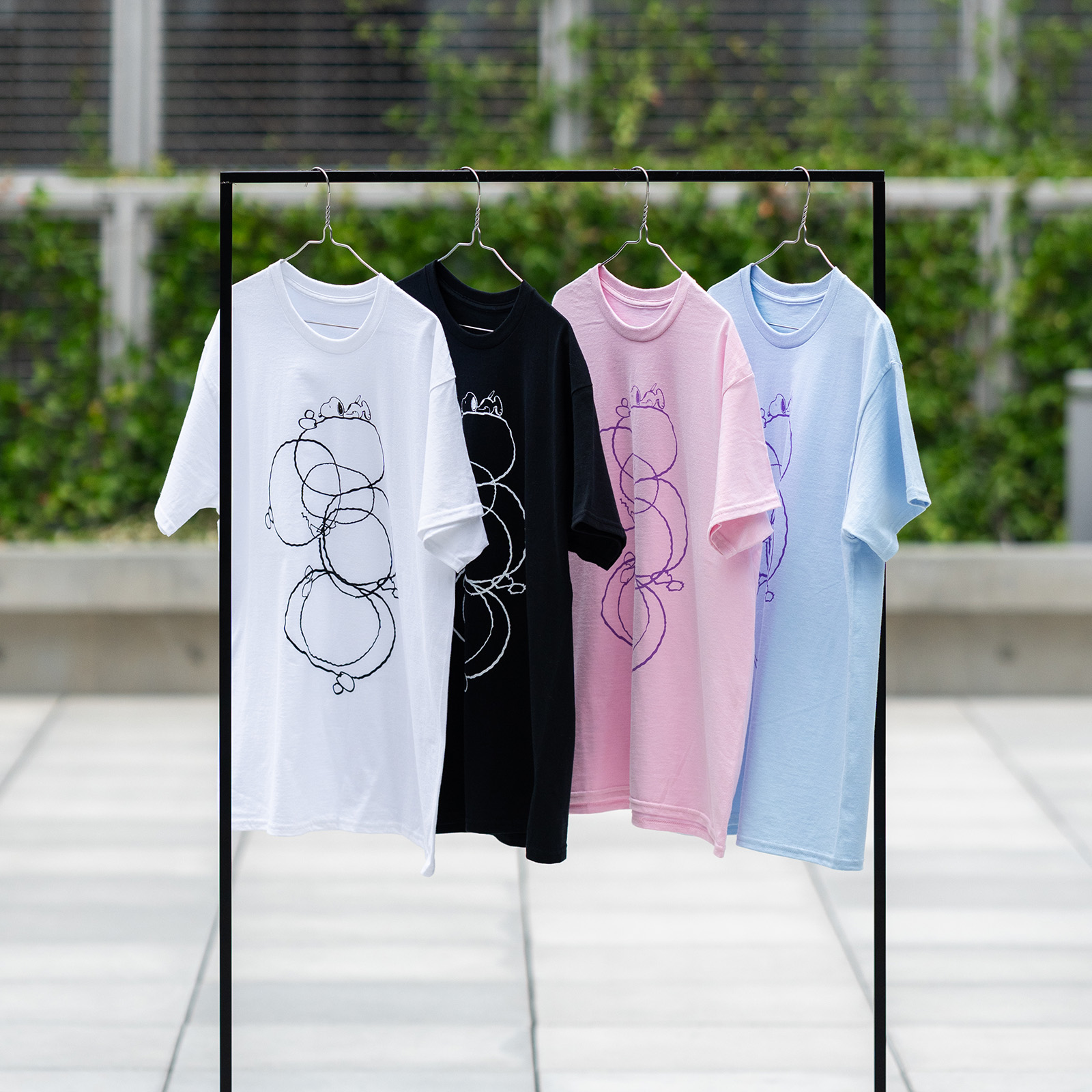 A photo of “SNOOPY Tee.”