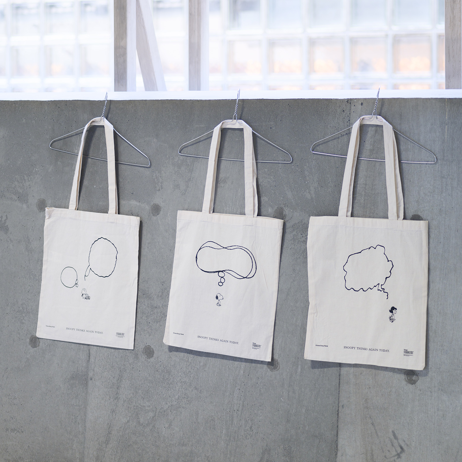 A photo of “Charlie Brown Bag.” , “SNOOPY Bag.” and “Lucy Bag.” 
