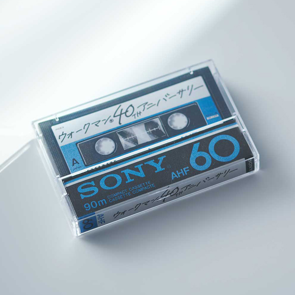カセットテープデザインの記念ブックレット